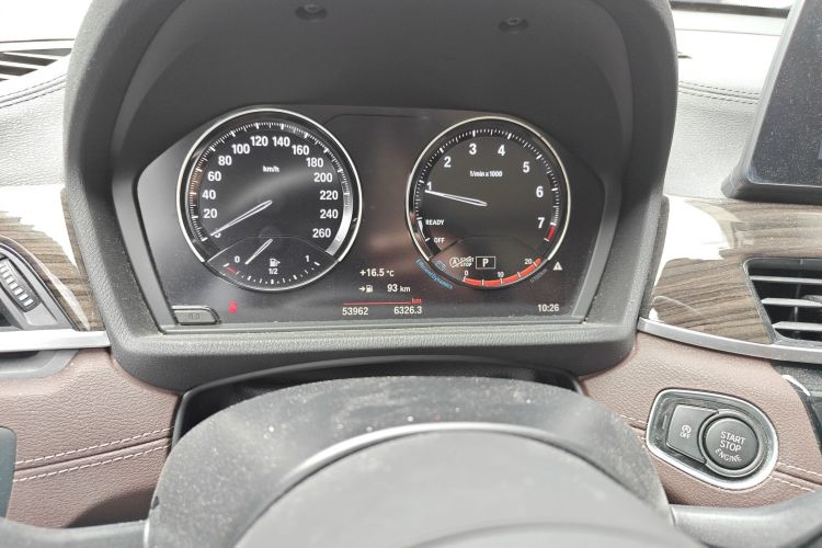 宝马X1 2020款 xDrive25Li 尊享型中控内饰14