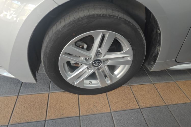 丰田 雷凌 2022款 双擎 1.8H E-CVT领先版车身外观6007