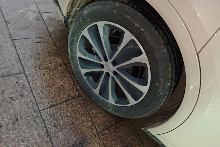 鸿蒙智行 智界R7 2025款 增程 251km Max车身外观6008