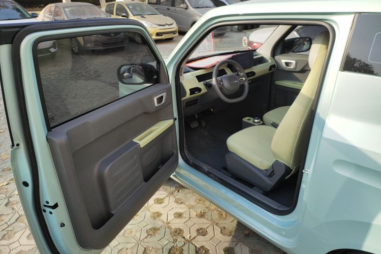 吉利银河 2024款 熊猫mini 200km 耐力熊中控内饰20