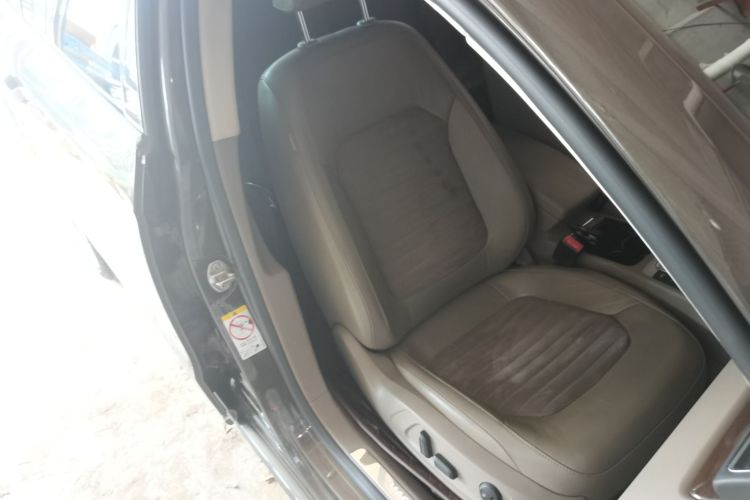 大众 迈腾 2015款 1.8TSI 尊贵型局部细节41