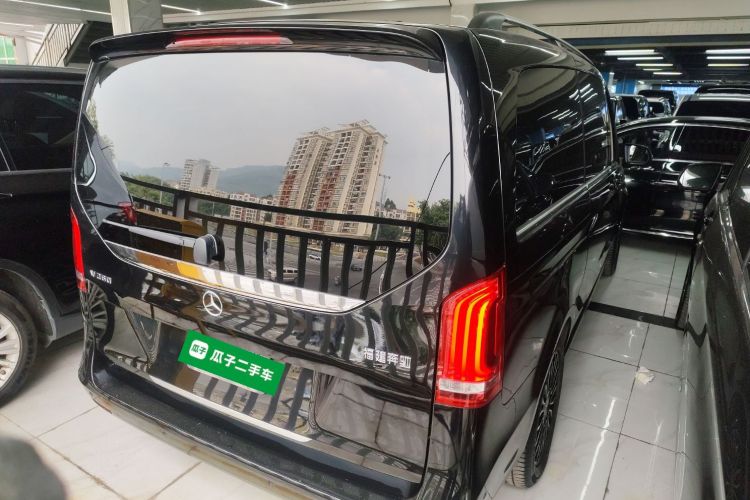 奔驰V级 2018款 V 260 尊贵版 国VI车身外观6005