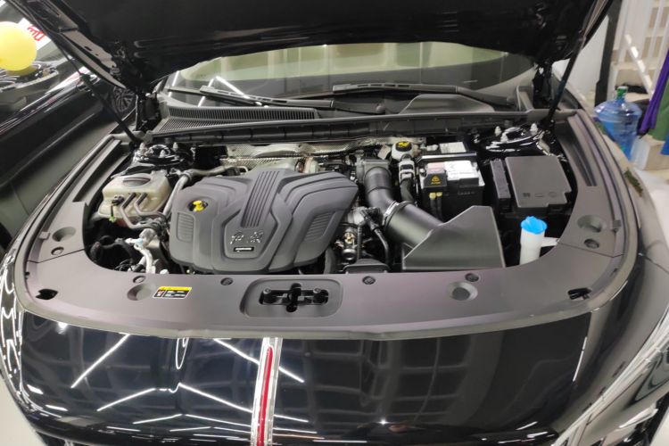 红旗H5 2024款 2.0T 自动智联旗畅版机舱底盘24