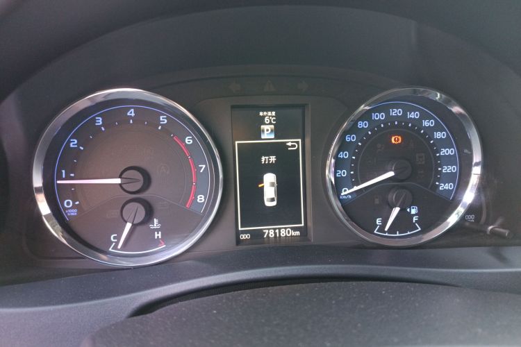 丰田 雷凌 2018款 185T CVT尊贵版 国V中控内饰14