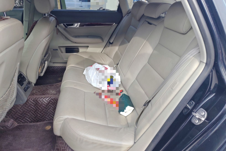 奥迪A6L 2011款 2.8 FSI 舒适型中控内饰21