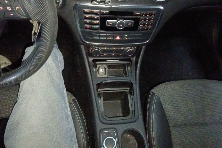 奔驰A级(进口) 2015款 A 180 标准型局部细节18