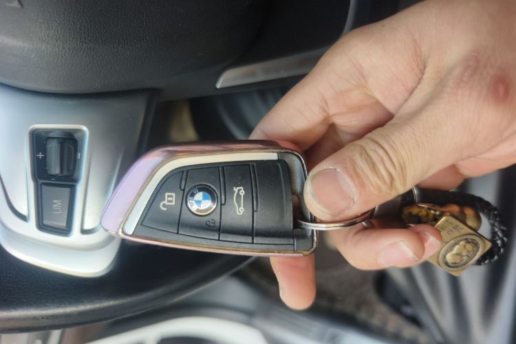 宝马X1 2018款 sDrive18Li 尊享型中控内饰11