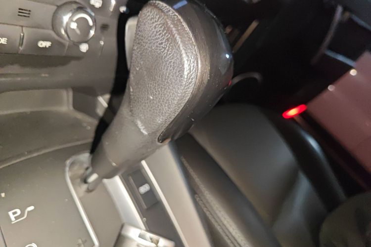 雪佛兰 科帕奇 2015款 2.4L 四驱旗舰版 7座中控内饰18