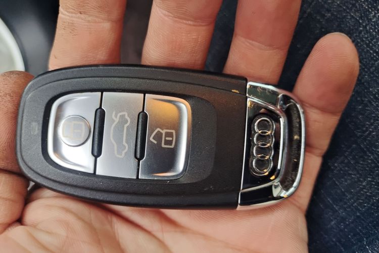 奥迪Q5(进口) 2013款 45 TFSI quattro 运动型中控内饰7001