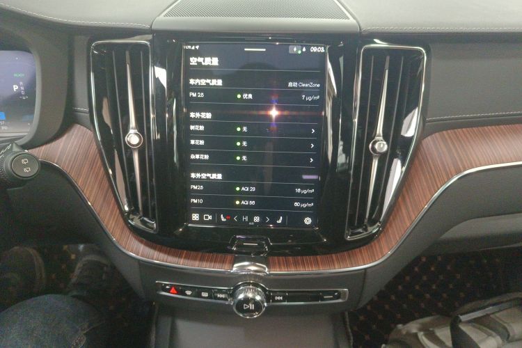 沃尔沃XC60新能源 2024款 T8 插电混动 长续航四驱智雅豪华版局部细节16
