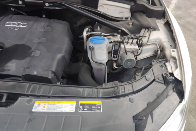 奥迪Q5 2013款 40 TFSI 舒适型局部细节9007