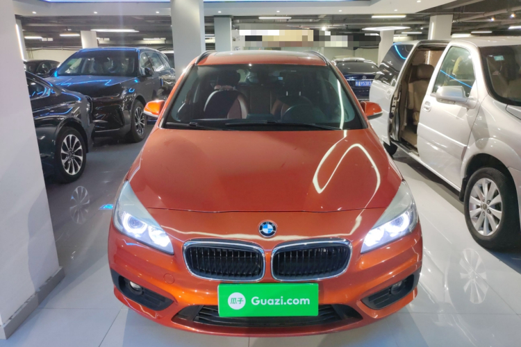 宝马2系旅行车 2016款 218i 时尚型车身外观6001