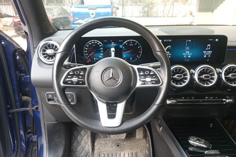 奔驰GLB 2020款 改款 GLB 200 动感型局部细节13