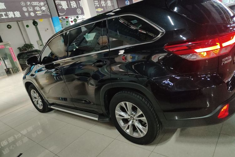 丰田 汉兰达 2018款 2.0T 两驱精英版 5座 国V车身外观4