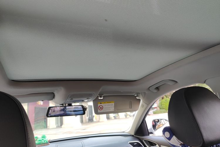 奥迪Q3 2018款 30周年年型 30 TFSI 时尚型局部细节22