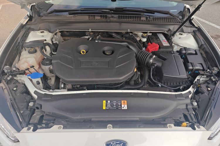 福特 蒙迪欧 2013款 2.0L GTDi200时尚型机舱底盘24