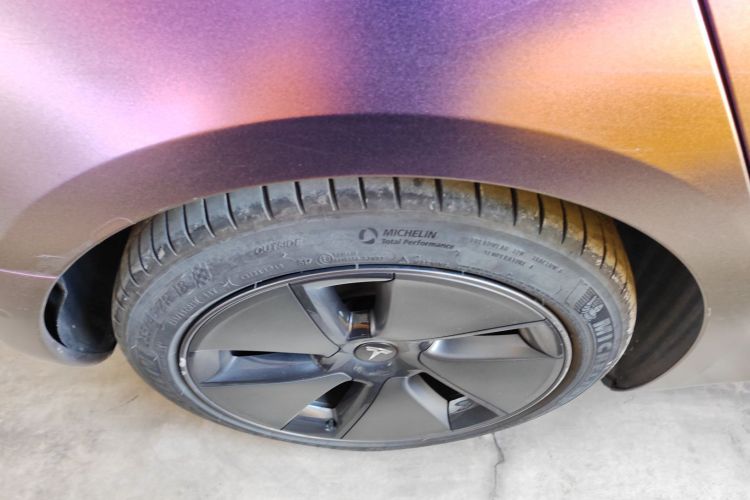 特斯拉 Model 3 2021款 标准续航后驱升级版车身外观6004