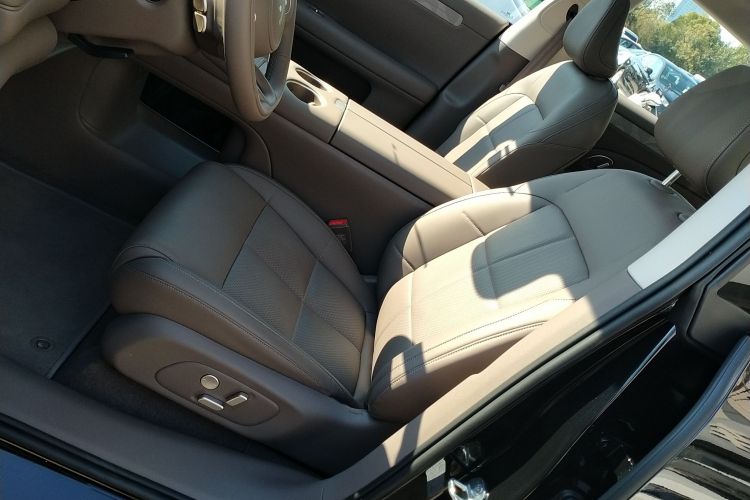 智己汽车 智己LS6 2026款 增程 66 Max+局部细节19