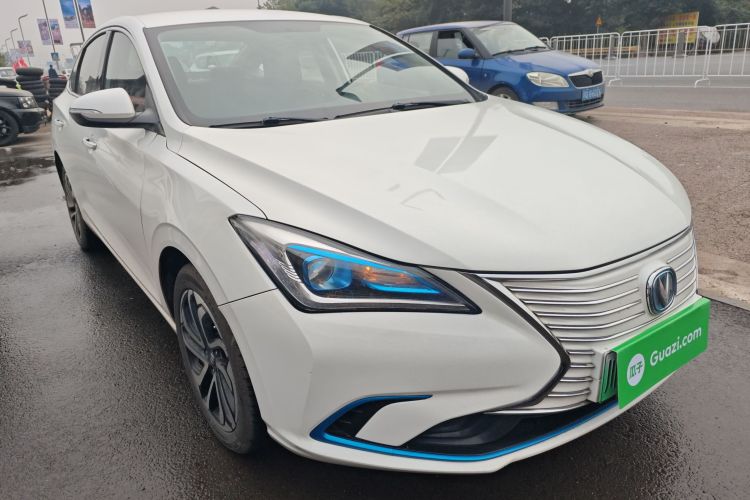 长安 逸动新能源 2019款 EV460 共享版车身外观6002