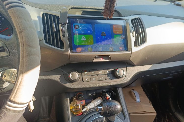 起亚 智跑 2016款 2.0L 自动两驱版GL中控内饰16