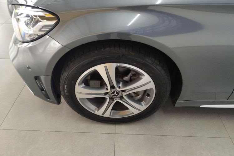 奔驰C级 2019款 C 260 L 运动版车身外观6007