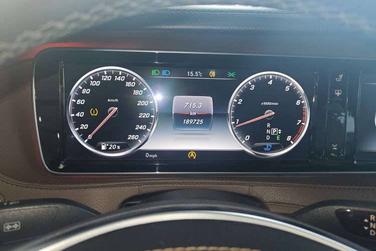 奔驰S级 2014款 S 320 L 商务型中控内饰14