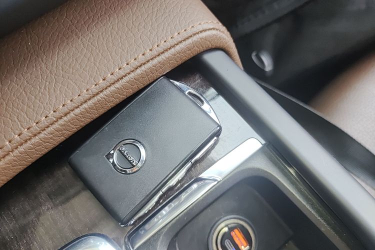 沃尔沃S90 2018款 T4 智远版中控内饰7001