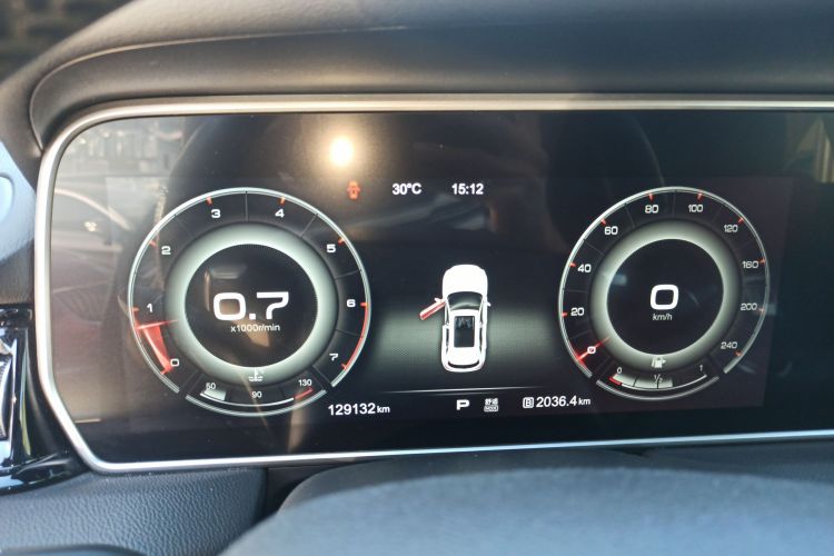 红旗HS5 2019款 2.0T 智联旗领四驱版中控内饰14