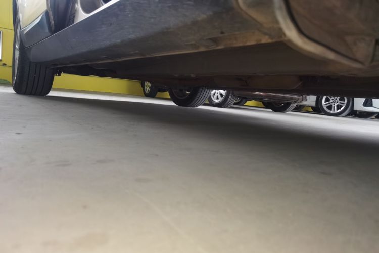 吉利汽车 帝豪GS 2016款 运动版 1.8L 自动领尚型局部细节9001