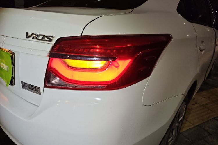 丰田 威驰 2021款 1.5L CVT创行版车身外观9