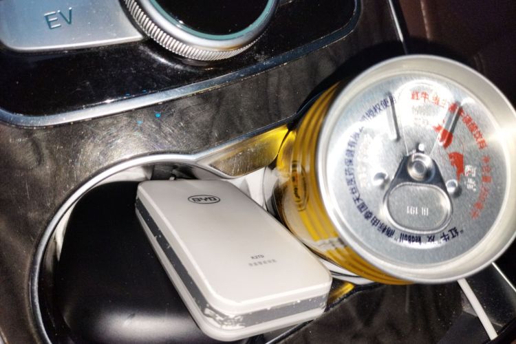 比亚迪 唐新能源 2017款 2.0T 全时四驱豪雅型 7座中控内饰11