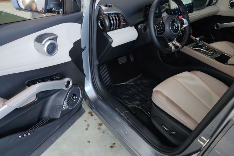 比亚迪 元PLUS 2024款 荣耀版 510KM 超越型中控内饰7003