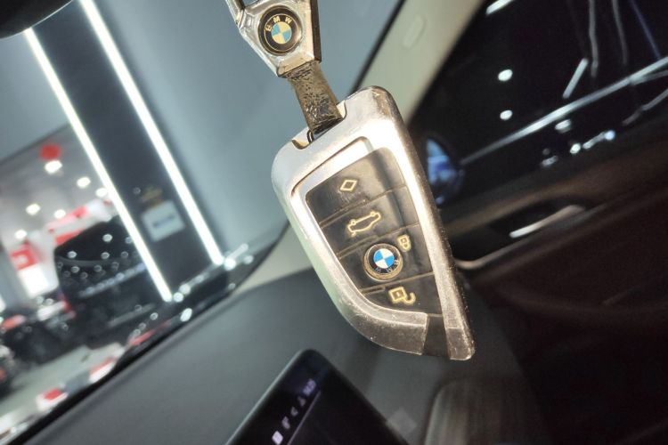 宝马X3 2020款  xDrive28i M运动套装中控内饰11