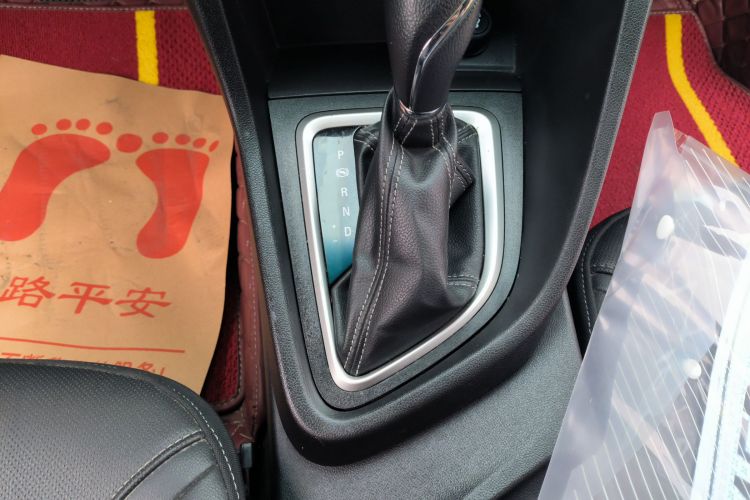 别克 英朗 2021款 改款 典范 1.5L 自动精英型中控内饰18