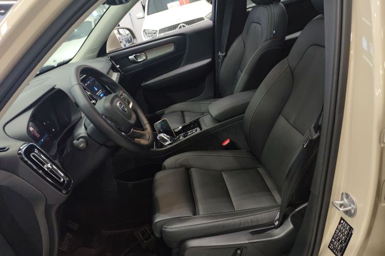 沃尔沃XC40 2024款 B4 四驱智远豪华版局部细节19