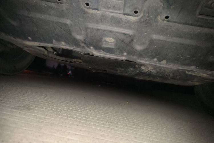 荣威RX5 2016款 20T 两驱手动互联网智惠版局部细节9008