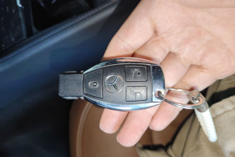 奔驰CLS 2017款 CLS 260逸彩版中控内饰7001