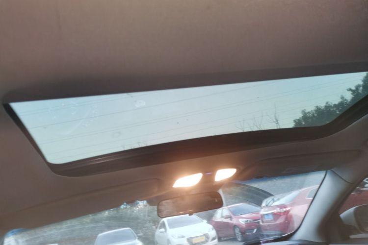 现代 索纳塔 2014款 2.0L 自动尊贵版中控内饰22