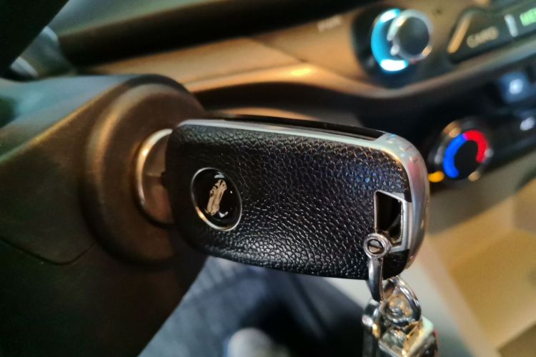 别克 英朗 2015款 15N 自动精英型中控内饰11