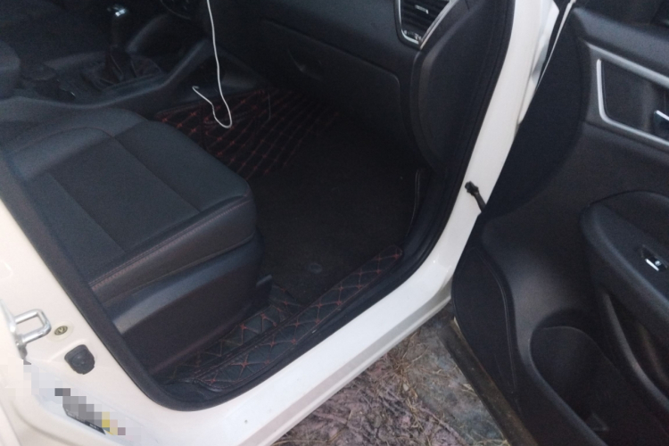 长安CS75 2016款 2.0L 手动豪华型 国V局部细节9005