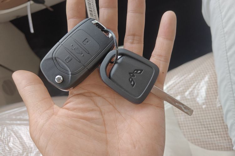 五菱汽车 宏光MINIEV 2024款 第三代 215km 青春版中控内饰11