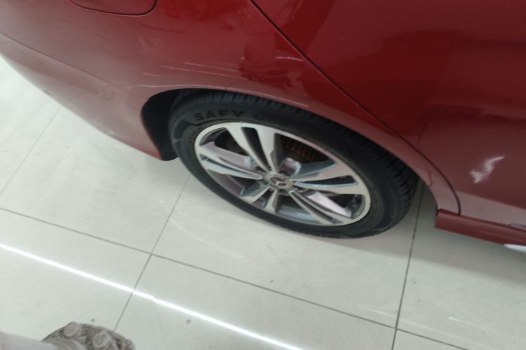 奔驰C级 2019款 C 180 L 动感型运动版车身外观6008