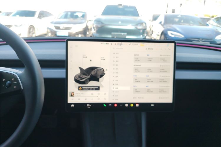 特斯拉 Model 3 2023款 长续航全轮驱动版中控内饰16
