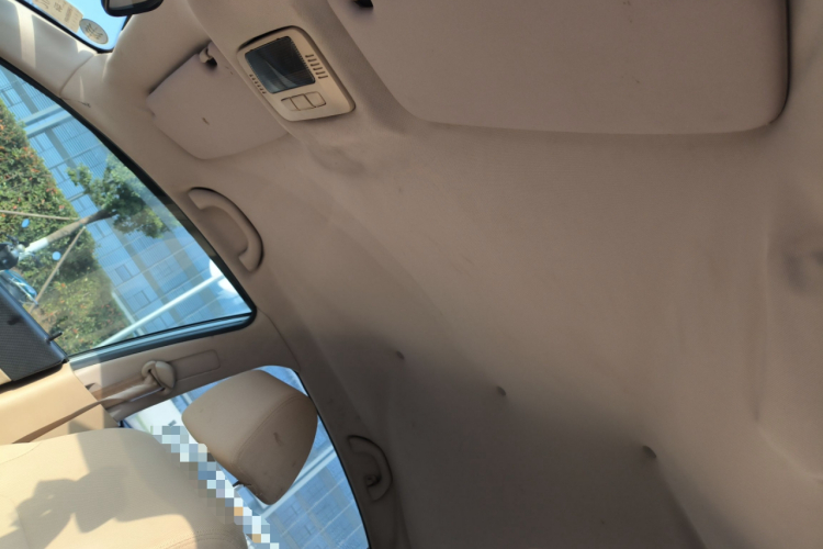 中华H330 2013款 1.5L 手动舒适型中控内饰22