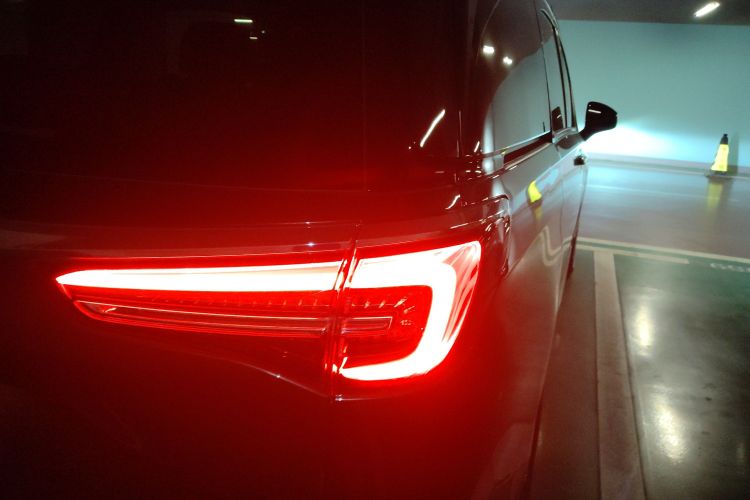 别克GL8 2020款 ES陆尊 653T 尊享型车身外观9