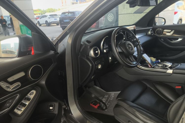 奔驰GLC 2018款 GLC 260 4MATIC 豪华型中控内饰20