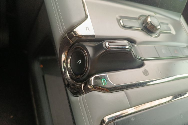 蔚来EC6 2020款 605KM 运动版中控内饰18