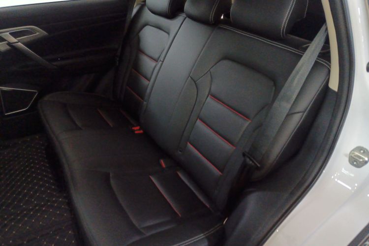 吉利汽车 博越 2018款 1.8TD 手动两驱智雅型中控内饰21