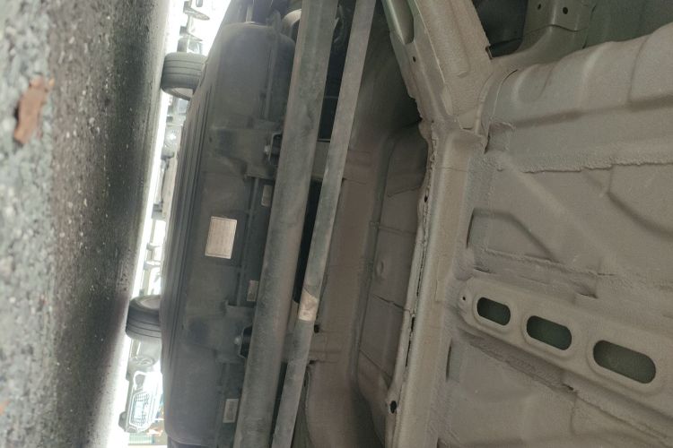 哪吒汽车 哪吒V 2022款 潮 400 Lite局部细节9009