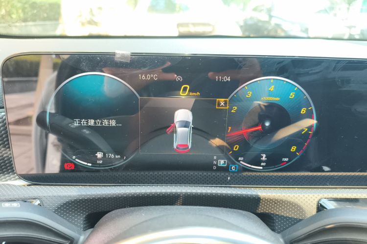 奔驰A级(进口) 2021款 A 200 时尚型中控内饰14